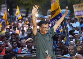 ଅନ୍ତରୀଣ ଜାମିନ ମିଳିବା ପରେ ତିହାର ଜେଲରୁ ବାହାରିଲେ କେଜ୍ରିୱାଲ