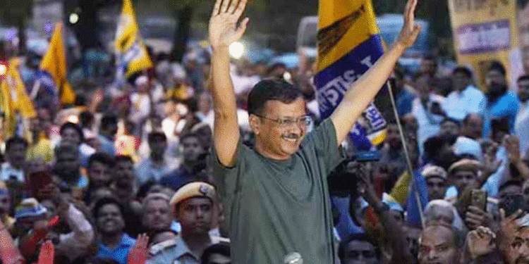 ଅନ୍ତରୀଣ ଜାମିନ ମିଳିବା ପରେ ତିହାର ଜେଲରୁ ବାହାରିଲେ କେଜ୍ରିୱାଲ