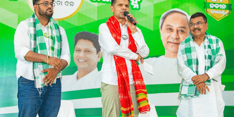 ମୁଖ୍ୟମନ୍ତ୍ରୀଙ୍କ ଲୋକପ୍ରିୟତା ଦେଖି ବିଜେପି ନେତାଙ୍କ ମୁଣ୍ଡ କାମ କରୁନି: ପାଣ୍ଡିଆନ