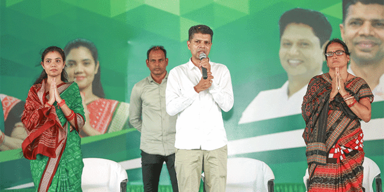 ବିଜେପୁର ଓ ଅତାବିରାରେ କାର୍ତ୍ତିକ ପାଣ୍ଡିଆନଙ୍କ ଜୋରଦାର୍‌ ପ୍ରଚାର