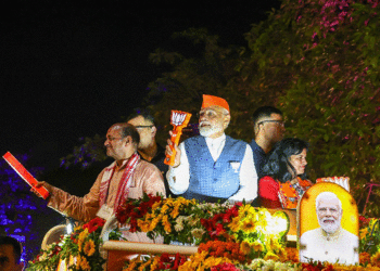 ମୋଦିଙ୍କ ବିଶାଳ ରୋଡ୍‌ ସୋ’, ଜନପଥରେ ଜନ ସମୁଦ୍ର