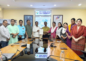 ସ୍ବାଧିନ ପ୍ରାର୍ଥୀଙ୍କ ପାଇଁ ପ୍ରଚାର କରୁଥିବା କନଷ୍ଟେବଳ ସଞ୍ଜୟ କୁମାର ବଳଙ୍କ ବିରୋଧରେ ସିଇଓଙ୍କ ନିକଟରେ ଫେରାଦ ହେଲା ବିଜେଡି