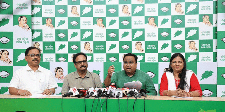 ପରାଜୟ ଦେଖି ଅଫିସରଙ୍କୁ ଟାର୍ଗେଟ କରୁଛି ବିଜେପି: ବିଜେଡି