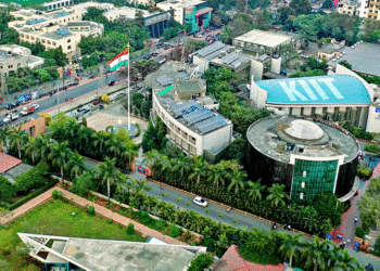 ଟାଇମ୍‍ସ ହାୟର ଏଜୁକେସନ୍‍ ୟଙ୍ଗ୍‍ ୟୁନିଭରସିଟି ର‌୍ୟାଙ୍କିଙ୍ଗ୍‍ବିଶ୍ୱ ର‌୍ୟାଙ୍କ ୧୬୮ ସହ କିଟ୍‍ ୧୧ତମ ଶ୍ରେଷ୍ଠ ଭାରତୀୟ ବିଶ୍ୱବିଦ୍ୟାଳୟ