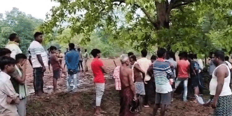 ରାଜ୍ୟର ବିଭିନ୍ନ ସ୍ଥାନରେ ବଜ୍ରପାତ: ମା’-ପୁଅଙ୍କ ସମେତ ୫ ମୃତ, ୩ ଜଣ ଗୁରୁତର