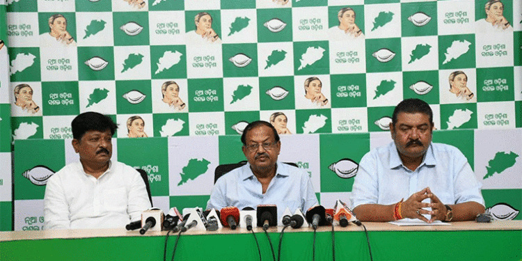 ମହାନଦୀ ପ୍ରସଙ୍ଗରେ ରାଜସ୍ୱ ମନ୍ତ୍ରୀଙ୍କ ବକ୍ତବ୍ୟ ଦୁର୍ଭାଗ୍ୟଜନକ ଓ ବିଭ୍ରାନ୍ତିକର: ବିଜେଡି