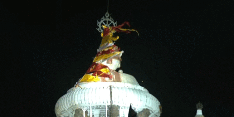 ଲାଗିଲା ଲାଇଟ୍‌, ଆଲୋକମାଳାରେ ପୁଣି ଝଲସିଲା ଶ୍ରୀମନ୍ଦିର