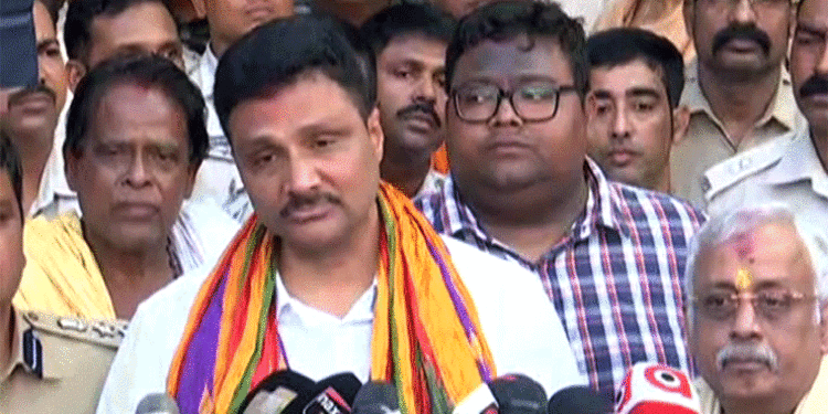 ଅସ୍ଥାୟୀ ଭଣ୍ଡାରକୁ ସ୍ଥାନାନ୍ତର ହେଲା ମହାପ୍ରଭୁଙ୍କ ରତ୍ନଭଣ୍ଡାର ସାମଗ୍ରୀ