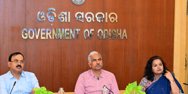 ବିଭିନ୍ନ ଜଳଭଣ୍ଡାର ଓ ନଦୀରେ ଜଳପ୍ରବାହ ସ୍ଥିତି ଅନୁଧ୍ୟାନ କଲେ ମୁଖ୍ୟ ଶାସନ ସଚିବ