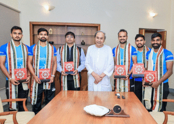 ନବୀନଙ୍କୁ ଭେଟିଲେ ଅଲିମ୍ପିକ୍ସ ବିଜୟୀ ଭାରତୀୟ ହକିଦଳ