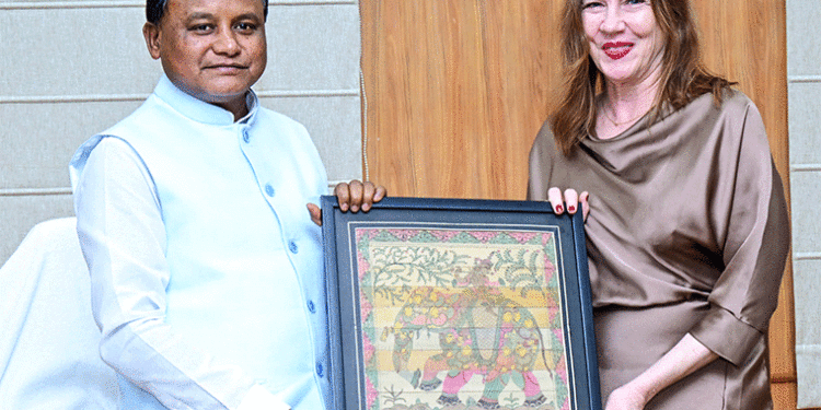 ମୁଖ୍ୟମନ୍ତ୍ରୀଙ୍କୁ ଭେଟିଲେ ଆମେରିକୀୟ କନସୁଲ ଜେନେରାଲ