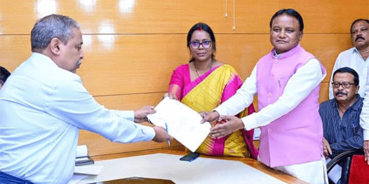 ପ୍ରାର୍ଥୀପତ୍ର ଦାଖଲ କଲେ ବିଜେପିର ରାଜ୍ୟସଭା ପ୍ରାର୍ଥୀ ମମତା ମହାନ୍ତ