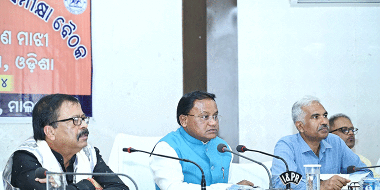 ଆକାଶମାର୍ଗରୁ ମାଲକାନାଗିରି ଜିଲ୍ଲାର ବନ୍ୟାସ୍ଥିତି ପରଖିଲେ ମୁଖ୍ୟମନ୍ତ୍ରୀ