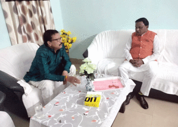 କୋରାପୁଟ ଓ ମାଲକାନଗିରି ଜିଲ୍ଲାର ବର୍ଷାଜନିତ କ୍ଷୟକ୍ଷତି: ରାଜସ୍ୱ ମନ୍ତ୍ରୀଙ୍କ ସହ ଆଲୋଚନା କଲେ ମୁଖ୍ୟମନ୍ତ୍ରୀ
