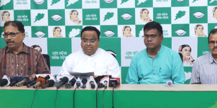 ମୋହନ ମାଝୀ ୟୁ-ଟର୍ଣ୍ଣ ମୁଖ୍ୟମନ୍ତ୍ରୀ, ନିଜ ନିଷ୍ପତ୍ତିରେ କାୟମ ରହୁନାହାନ୍ତି: ବିଜେଡ଼ି