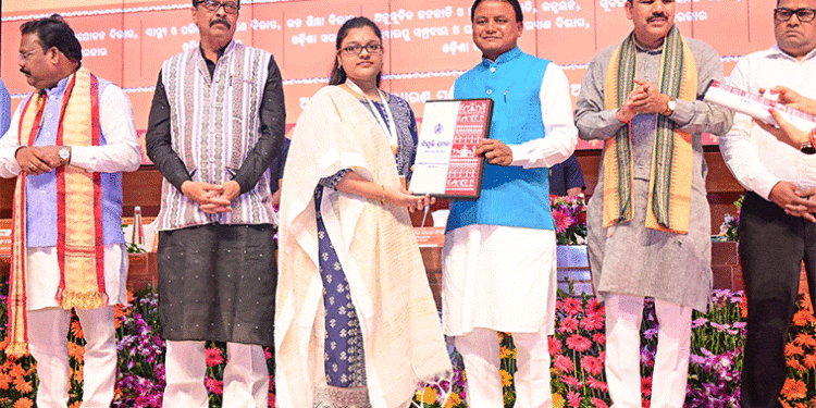 ୭ଟି ବିଭାଗରେ ୪୭୬ ଜଣ ଅଧିକାରୀ ଓ କର୍ମଚାରୀ ନିଯୁକ୍ତ