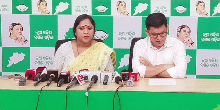 ରାଜ୍ୟରେ ବିଗିଡିଛି ଆଇନଶୃଙ୍ଖଳା, ଅଭିଯୁକ୍ତଙ୍କୁ ସୁରକ୍ଷା ଦେଉଛି ପୋଲିସ : ବିଜେଡି