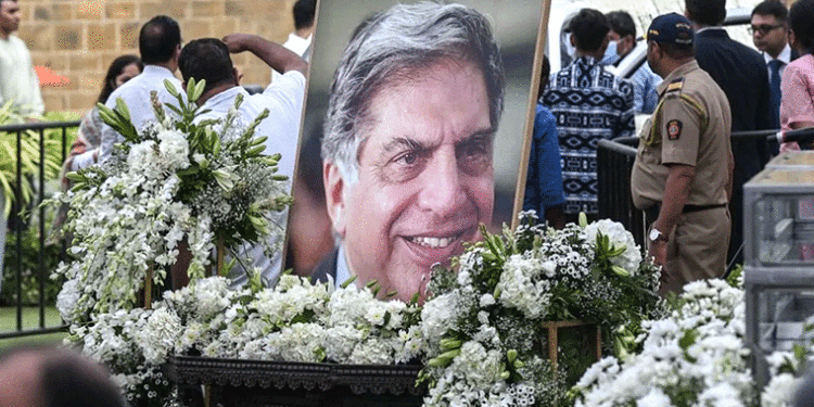 ରାଷ୍ଟ୍ରୀୟ ମର୍ଯ୍ୟାଦା ସହ ସମ୍ପନ୍ନ ହେଲା ରତନ ଟାଟାଙ୍କ ଶେଷକୃତ୍ୟ