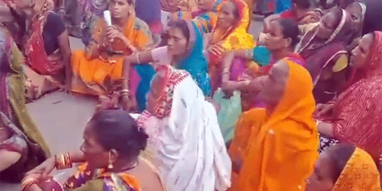 ଶିବିରରେ ସ୍ଥାନ ନପାଇ ହବିଷ୍ୟାଳିଙ୍କ ବିକ୍ଷୋଭ