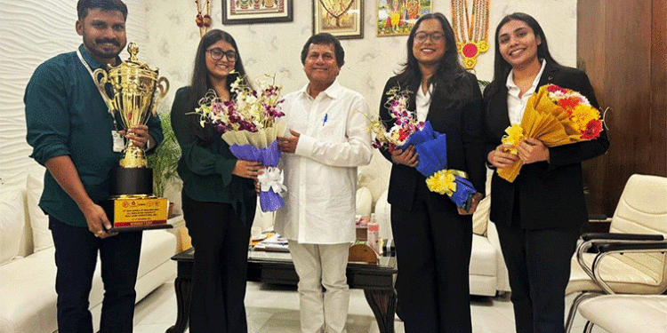 ୩୭ତମ ବିସିଆଇ ନ୍ୟାସ୍‍ନାଲ୍‍ ମୁଟ୍‍ କୋର୍ଟ ପ୍ରତିଯୋଗିତା: ଇତିହାସ ସୃଷ୍ଟି କଲା କିଟ୍‍ ଲ’ ସ୍କୁଲ୍‍