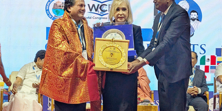 ୪୩ତମ ବିଶ୍ୱ କବି ସମ୍ମିଳନୀ: ଅଚ୍ୟୁତ ସାମନ୍ତଙ୍କୁ ଜୀବନବ୍ୟାପୀ ସାଧନା ସମ୍ମାନ