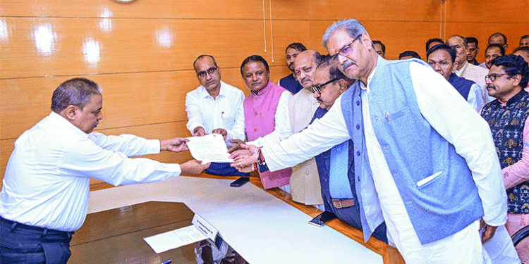 ରାଜ୍ୟସଭା ଉପନିର୍ବାଚନ: ପ୍ରାର୍ଥୀପତ୍ର ଦାଖଲ କଲେ ବିଜେପିର ସୁଜିତ କୁମାର