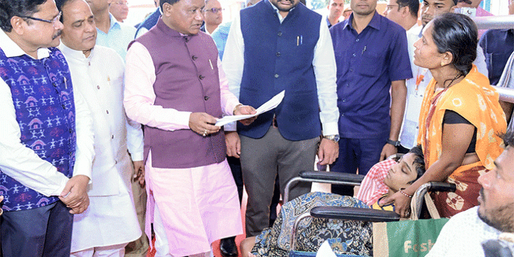 ଲୋକଙ୍କ ସମସ୍ୟାର ସମାଧାନ: ସରକାରଙ୍କର ଦାୟିତ୍ଵ ଏବଂ କର୍ତ୍ତବ୍ୟ