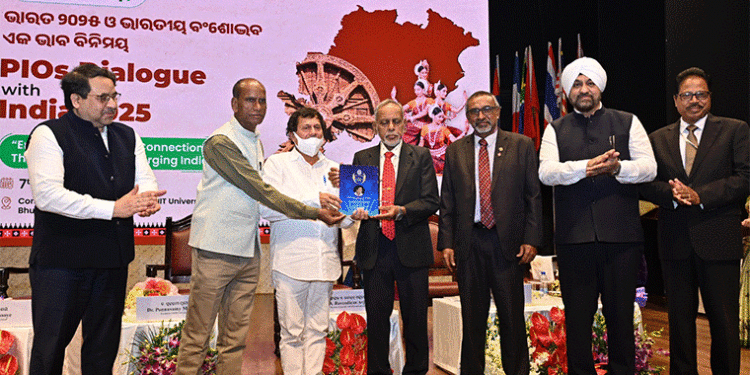 ଭାରତୀୟ ବଂଶୋଦ୍ଭବ ବିଶ୍ୱ ସଂଗଠନ ପକ୍ଷରୁ ଅଚ୍ୟୁତ ସାମନ୍ତଙ୍କୁ ପ୍ରଥମ ପିଆଇଓ ଏକ୍ସଲେନ୍ସ ସମ୍ମାନ