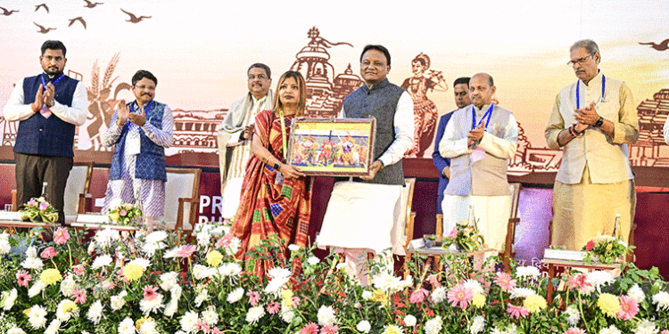 ପ୍ରବାସୀ ଓଡ଼ିଆଙ୍କ ସହ ମୁଖ୍ୟମନ୍ତ୍ରୀଙ୍କ ସ୍ଵତନ୍ତ୍ର ସାକ୍ଷାତକାର