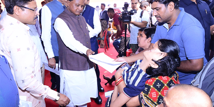 ମୁଖ୍ୟମନ୍ତ୍ରୀଙ୍କ ଅଭିଯୋଗ ଶୁଣାଣିର ଅଷ୍ଟମ ପାଳି