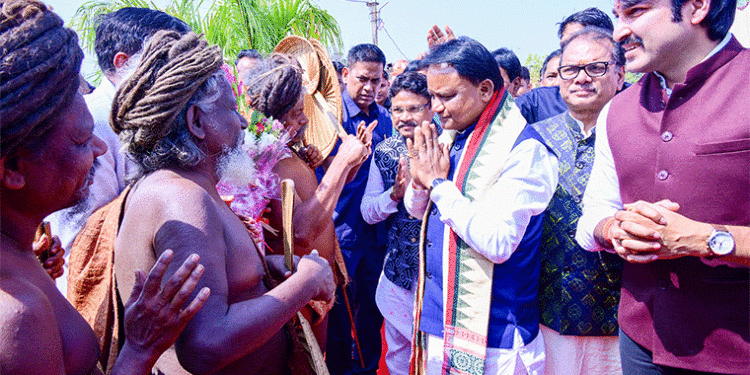 ବ୍ୟାସ ସରୋବରର ନବୀକରଣର ଉଦ୍ଘାଟନ କଲେ ମୁଖ୍ୟମନ୍ତ୍ରୀ