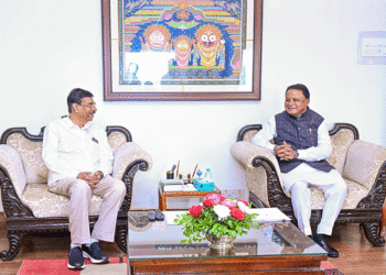 ବଜେଟ ଅଧିବେଶନ ପୂର୍ବରୁ ରାଜ୍ୟପାଳଙ୍କୁ ଭେଟିଲେ ମୁଖ୍ୟମନ୍ତ୍ରୀ