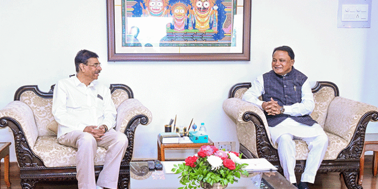 ବଜେଟ ଅଧିବେଶନ ପୂର୍ବରୁ ରାଜ୍ୟପାଳଙ୍କୁ ଭେଟିଲେ ମୁଖ୍ୟମନ୍ତ୍ରୀ
