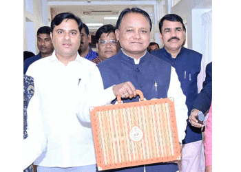 ବଜେଟ୍‌ ୨୦୨୫-୨୬ ଉପସ୍ଥାପନ: ୨ଲକ୍ଷ ୯୦ ହଜାର କୋଟିର ବ୍ୟୟ ବରାଦ