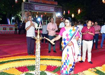 ଏକାମ୍ର ହାଟଠାରେ ସ୍ଵତନ୍ତ୍ର ହସ୍ତତନ୍ତ ପ୍ରଦର୍ଶନୀ ଉଦ୍‌ଘାଟିତ