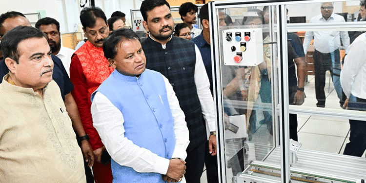 ବିଶ୍ୱ ଦକ୍ଷତା କେନ୍ଦ୍ର ପରିଦର୍ଶନ କଲେ ନୀତିନ ଗଡ଼କରୀ