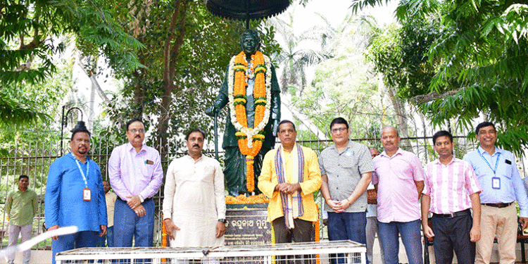 ବିଧାନସଭାଠାରେ ପଣ୍ଡିତ ରଘୁନାଥ ମୁର୍ମୁଙ୍କ ଜୟନ୍ତୀ ପାଳିତ