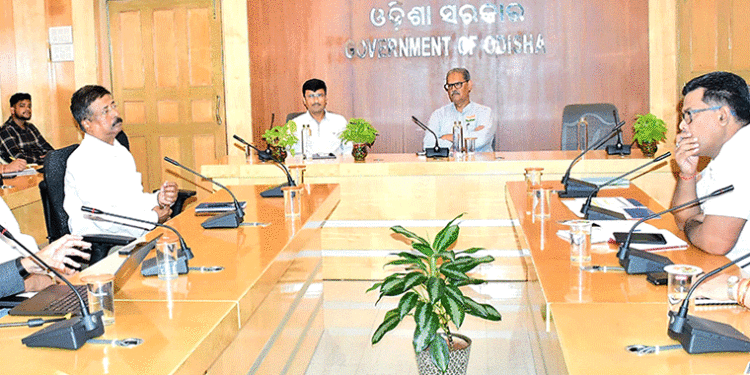 ଇଭି ଷ୍ଟେସନ ନିର୍ମାଣ ପାଇଁ ରାଜ୍ୟର ଭିତ୍ତିଭୂମିକୁ ସୁଦୃଢ କରାଯାଉଛି: ଉପମୁଖ୍ୟମନ୍ତ୍ରୀ
