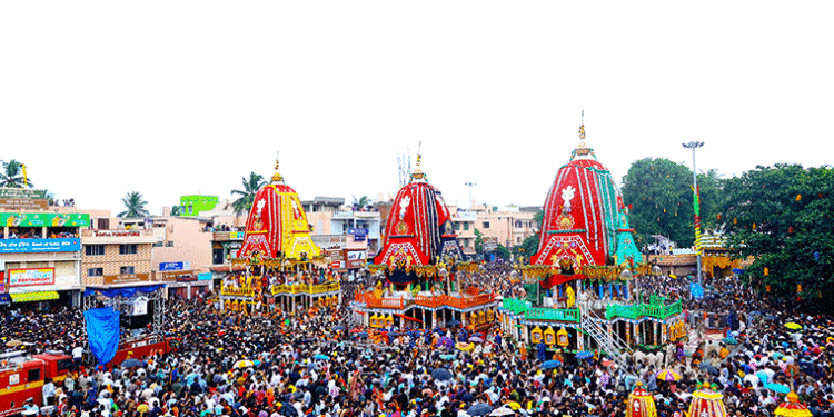 ଗୁଣ୍ଡିଚା ମନ୍ଦିରରେ ଲାଗିଲା ତିନି ରଥ