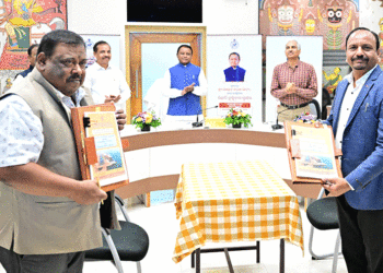 ଗୋପାଳପୁର ବନ୍ଦର ଉନ୍ନତିକରଣ ଏବଂ ଜଟାଧାର ମୁହାଣରେ ଜେଟି ନିର୍ମାଣ ପାଇଁ ରିହାତି ଚୁକ୍ତିନାମା ସ୍ୱାକ୍ଷରିତ