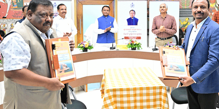 ଗୋପାଳପୁର ବନ୍ଦର ଉନ୍ନତିକରଣ ଏବଂ ଜଟାଧାର ମୁହାଣରେ ଜେଟି ନିର୍ମାଣ ପାଇଁ ରିହାତି ଚୁକ୍ତିନାମା ସ୍ୱାକ୍ଷରିତ