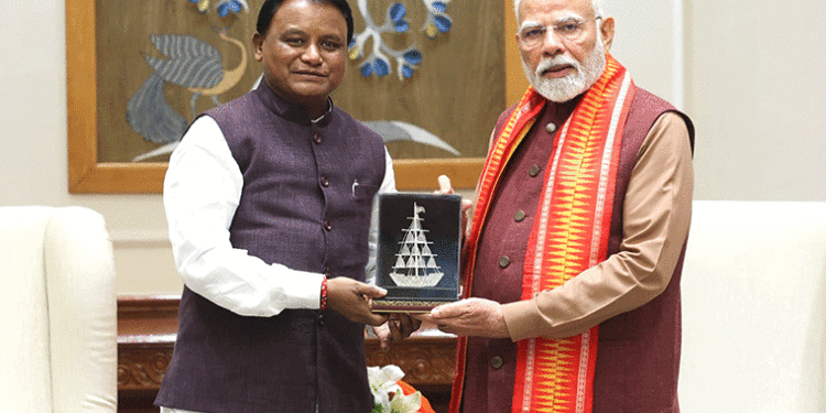 ପ୍ରଧାନମନ୍ତ୍ରୀଙ୍କୁ ଭେଟିଲେ ମୁଖ୍ୟମନ୍ତ୍ରୀ