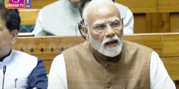 ସିନ୍ଦୂର ବିତର୍କ: କଂଗ୍ରେସକୁ ମନଇଚ୍ଛା ଧୋଇଲେ ପ୍ରଧାନମନ୍ତ୍ରୀ