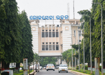 ପୁଣି ଆଇଏଏସ୍ ବଦଳି: ୧୩ ଅଫିସରଙ୍କୁ ନୂଆ ଦାୟିତ୍ୱ