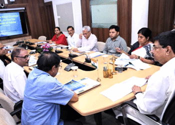 ବନ୍ୟା ସ୍ଥିତିର ସମୀକ୍ଷା କଲେ ରାଜ୍ୟପାଳ