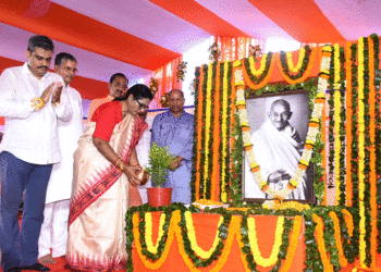 ଅଗଷ୍ଟ କ୍ରାନ୍ତି ବୀରଙ୍କୁ ଶ୍ରଦ୍ଧାଞ୍ଜଳି