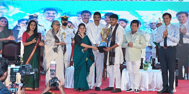ଦ୍ୱାଦଶ କିଟ୍ ଇଣ୍ଟରନ୍ୟାସନାଲ ସ୍କୁଲ୍ ଛାୟା ଜାତିସଂଘ ଉଦ୍‌ଯାପିତ