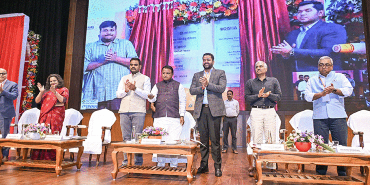 ୧୨ ଟି ଜିଲ୍ଲାରେ ୨୭ଟି ନୂତନ ଶିଳ୍ପ ପ୍ରକଳ୍ପର ଭିତ୍ତିପ୍ରସ୍ତର ସ୍ଥାପନ କଲେ ମୁଖ୍ୟମନ୍ତ୍ରୀ