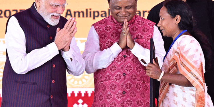 ବିଏସ୍‌ଏନ୍‌ଏଲ୍‌ ୪ ଜି ସେବାର ଶୁଭାରମ୍ଭ କଲେ ମୋଦୀ