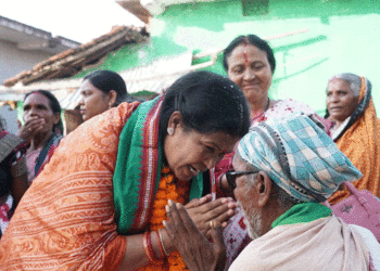 ମା’ ବଞ୍ଜାରୀ ଦେବୀ ମନ୍ଦିରରୁ ନୂଆପଡ଼ାରେ ପ୍ରଚାର ଅଭିଯାନ ଆରମ୍ଭ କଲା ବିଜୁ ଜନତା ଦଳ